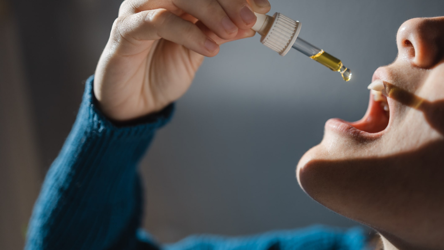 CBD en sublingual : Pourquoi et comment l’utiliser ?